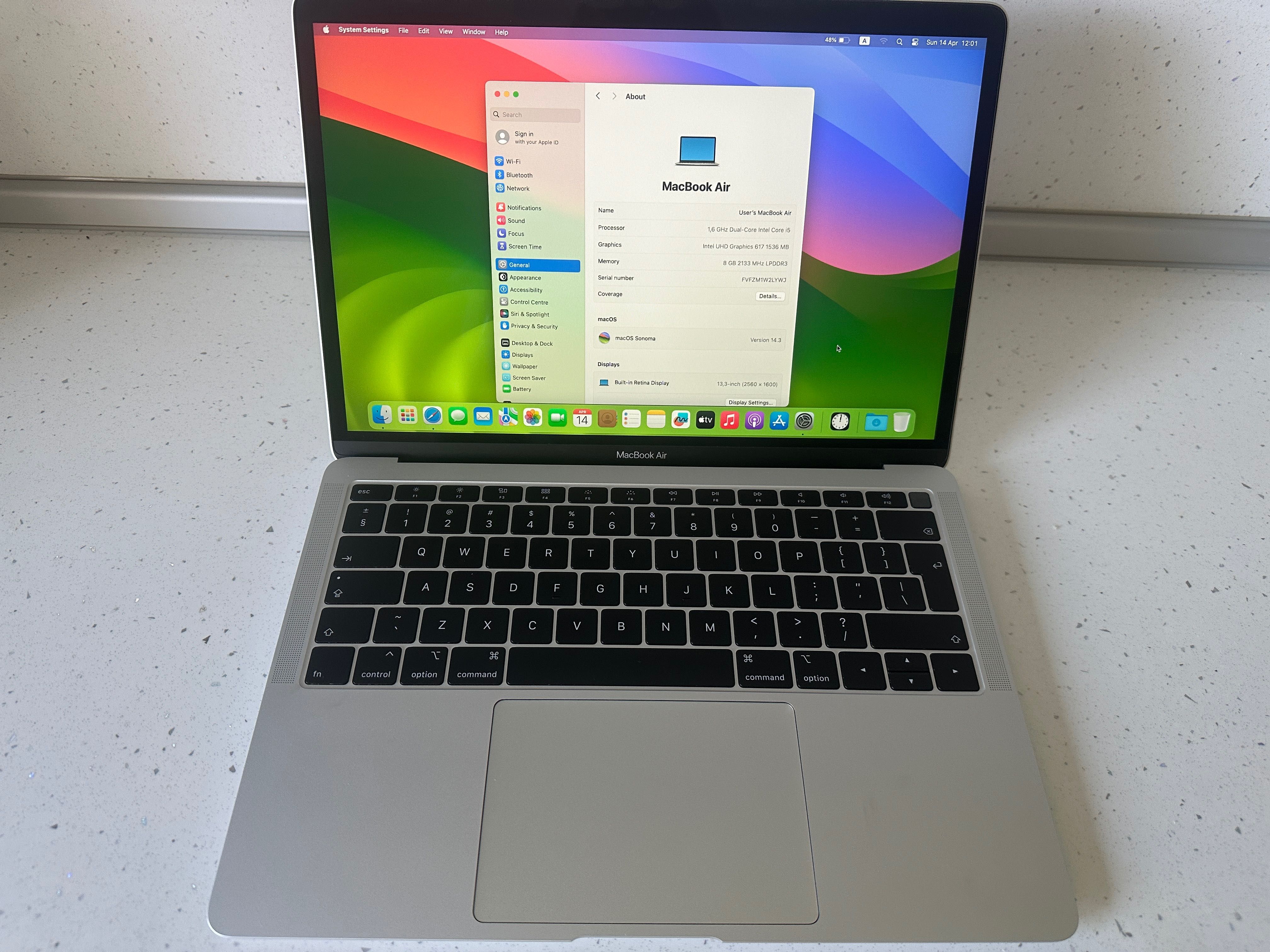 Apple MacBook Air 13"  SPACE GREY | MVFH2ZE/A