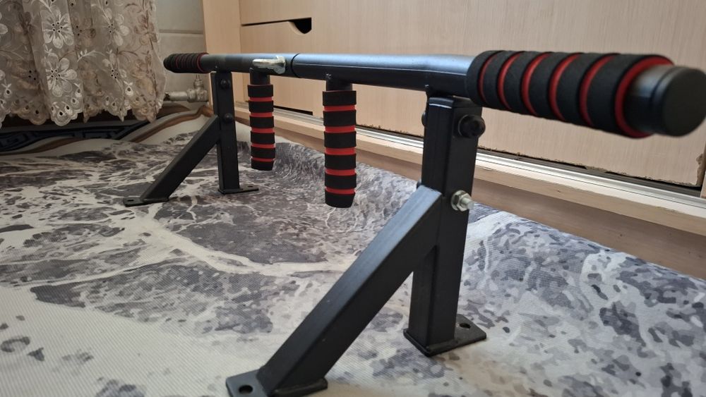 продам турник, в хорошем состоянии