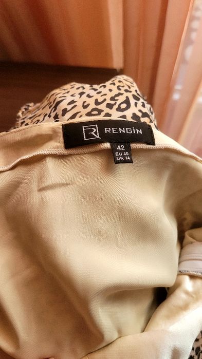 Дамска рокля с леопардов принт