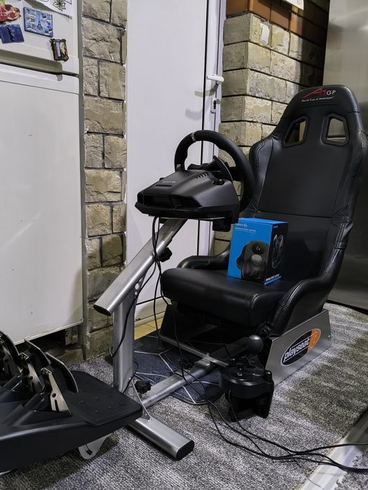 Седалка симулатор Playseat с волан Logitech G920 с шифър