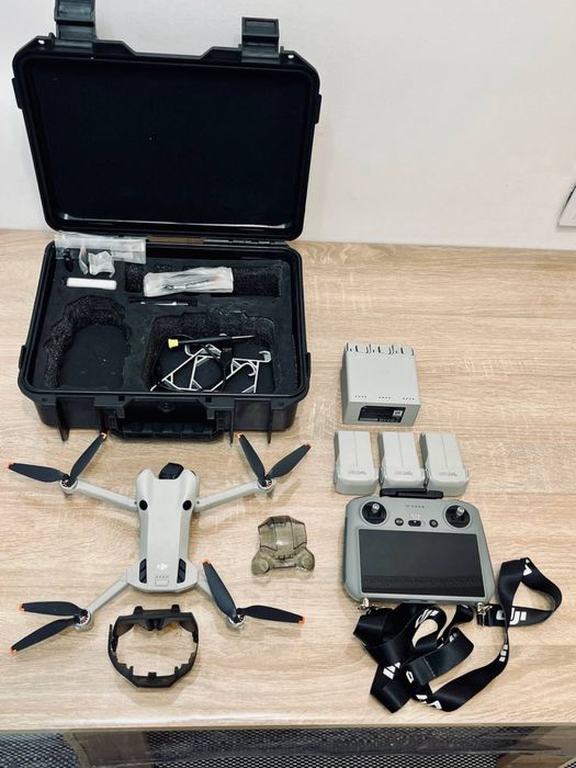 Продам дрон DJI MINI 4 PRO