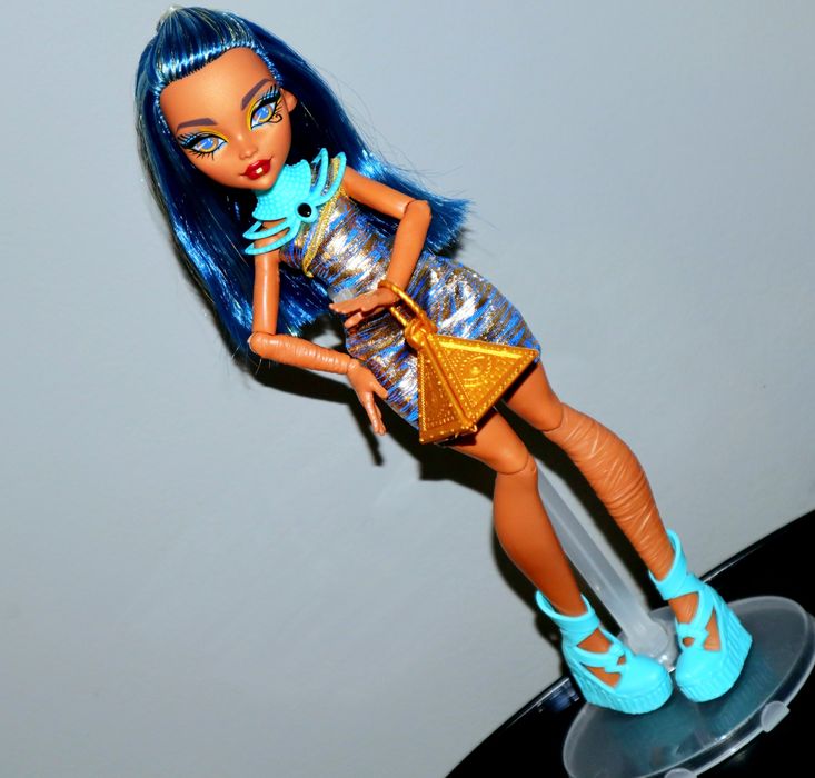 Продава се кукла Клео де Нил g3