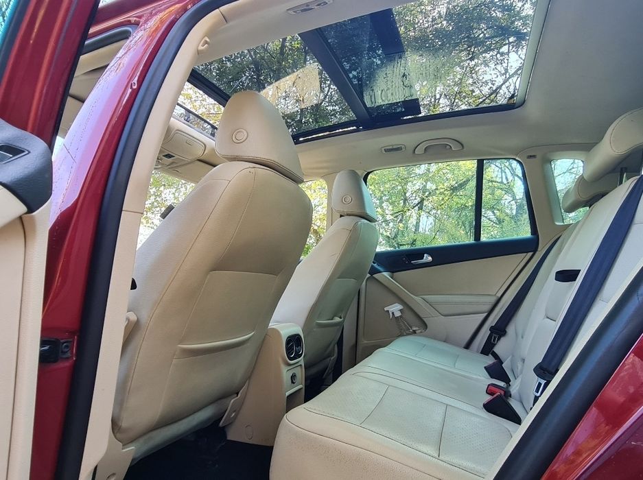 VW Tiguan Facelift,Benzina 2.0,Automat DSG,Piele crem,panoramic!Ocazie