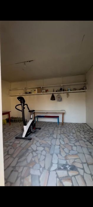 Шахар марказидан Катта ховли сотилади.