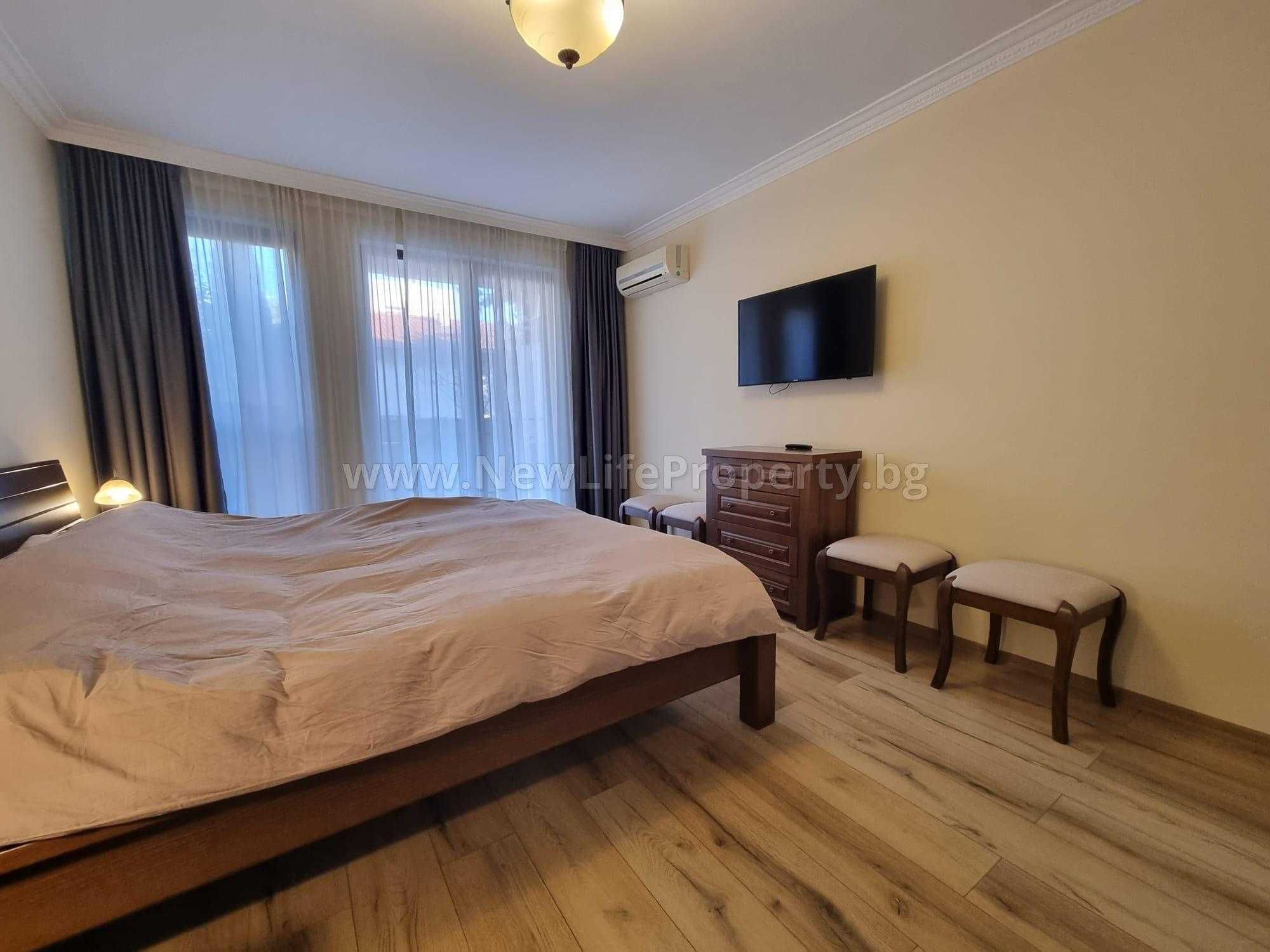 Тристаен апартамент в комплекс Porto Paradiso, Свети Влас