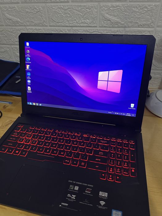 Laptop Asus FX504G I7-8750H/ 1050ti