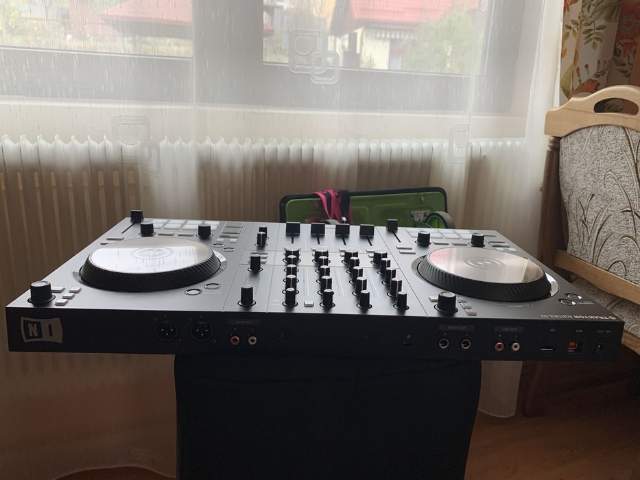 Native Instruments Traktor S3