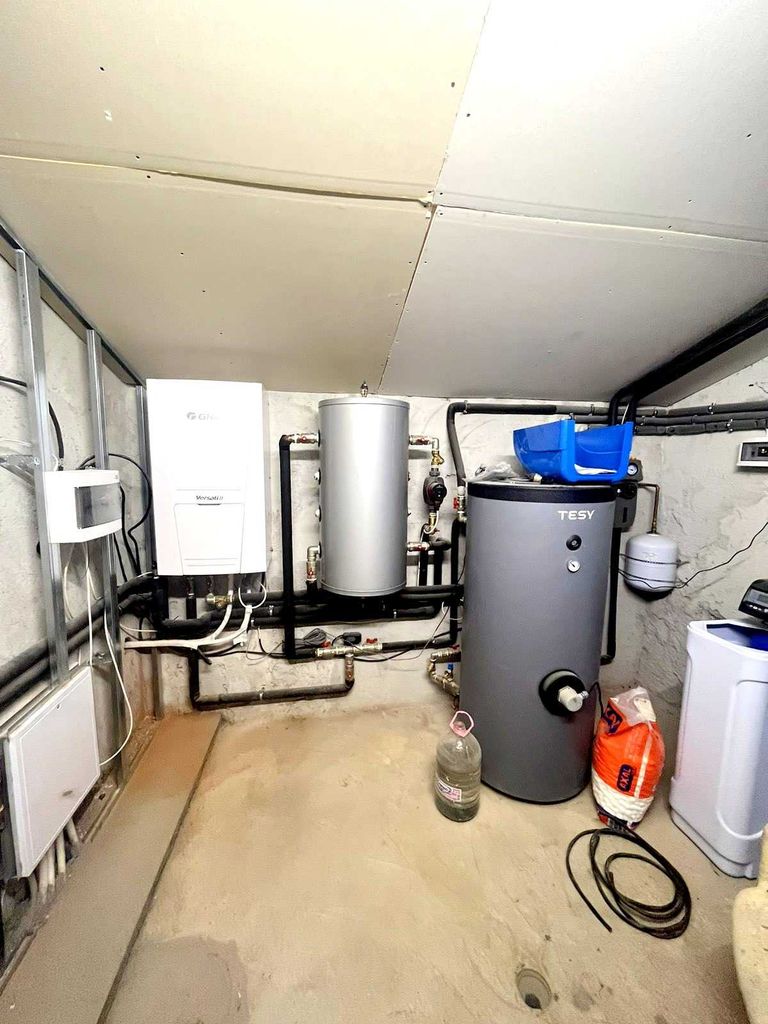 Продава се Къща в с. Дръмша, Област София-област - 200 кв.м за 1625 €/кв.м - Снимка #19