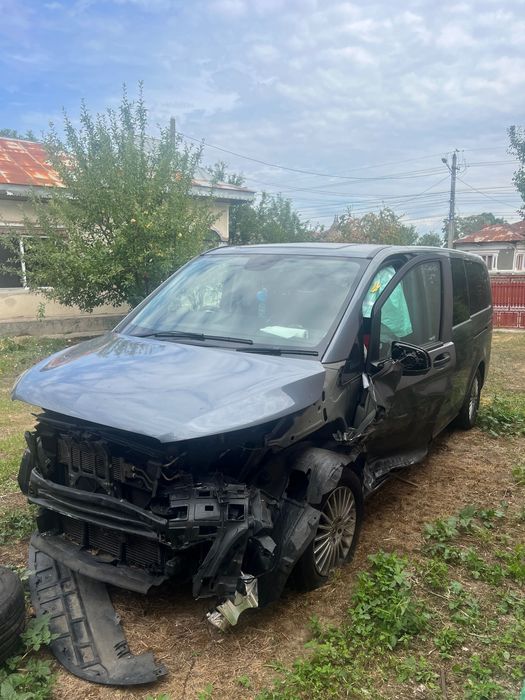 Mercedes Vito 119 8 locuri Avariat