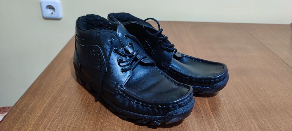 Продавам мъжки боти