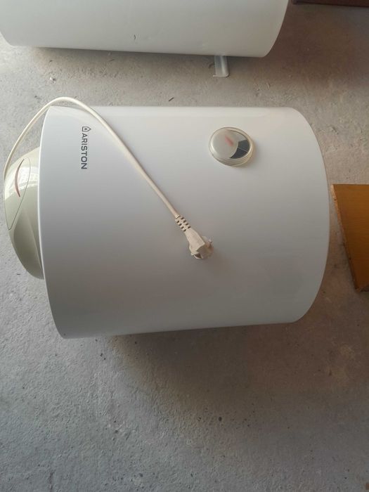 Аристон Аристон Аристон