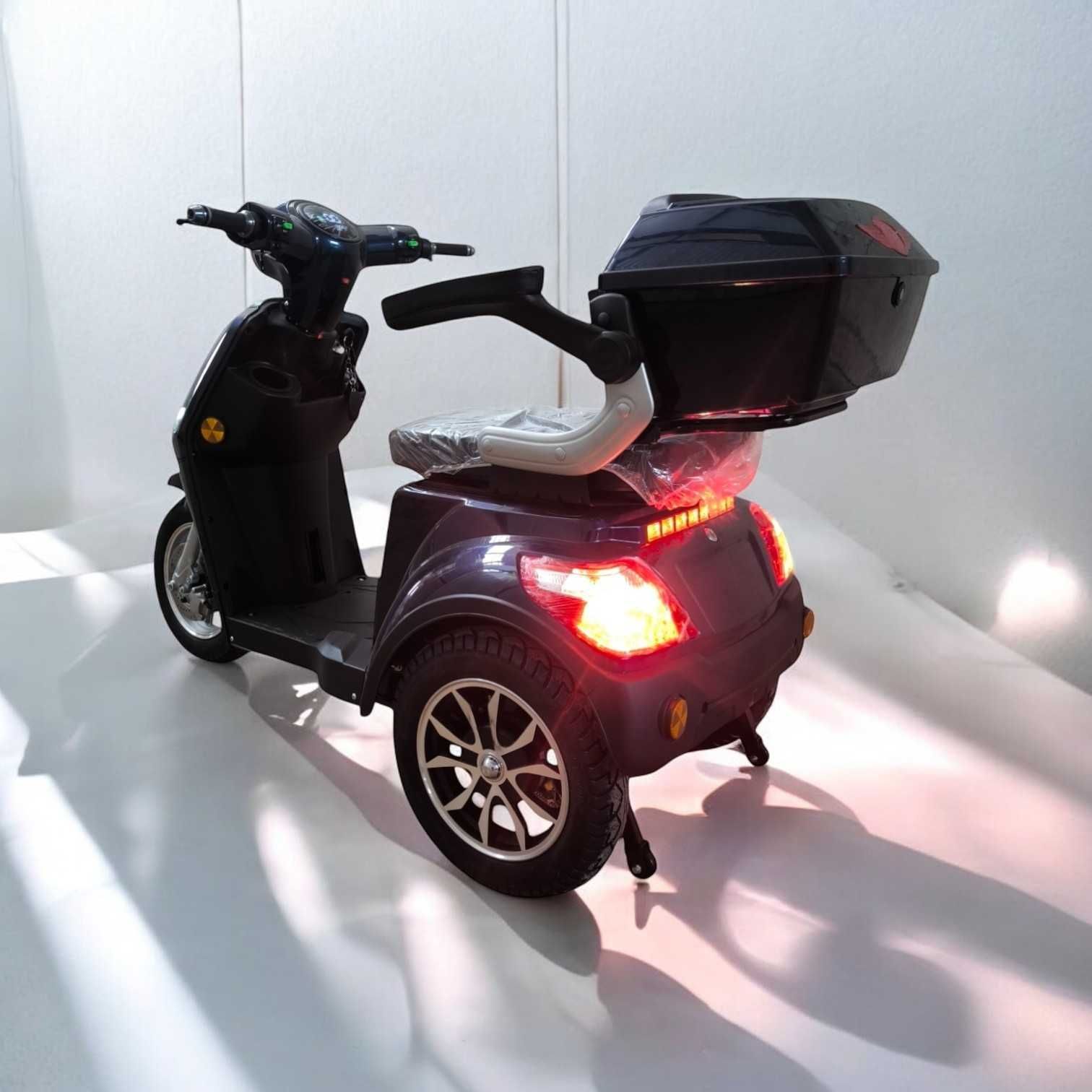Електрическа Триколка blueElectric BM1-LUX 2000W | 60V | 24Ah | BLUE