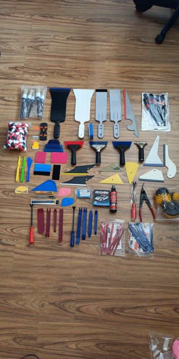 Spatula, trowels for installing foil, applicators, cutters