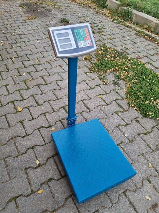 Cantar cu brat rabatabil