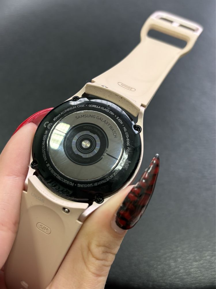 Samsung Galaxy Watch 4