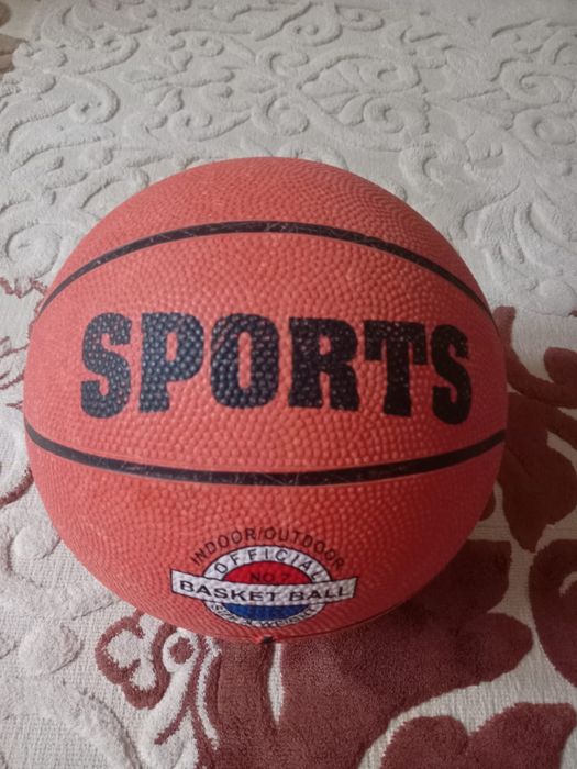 Баскетбольный мяч