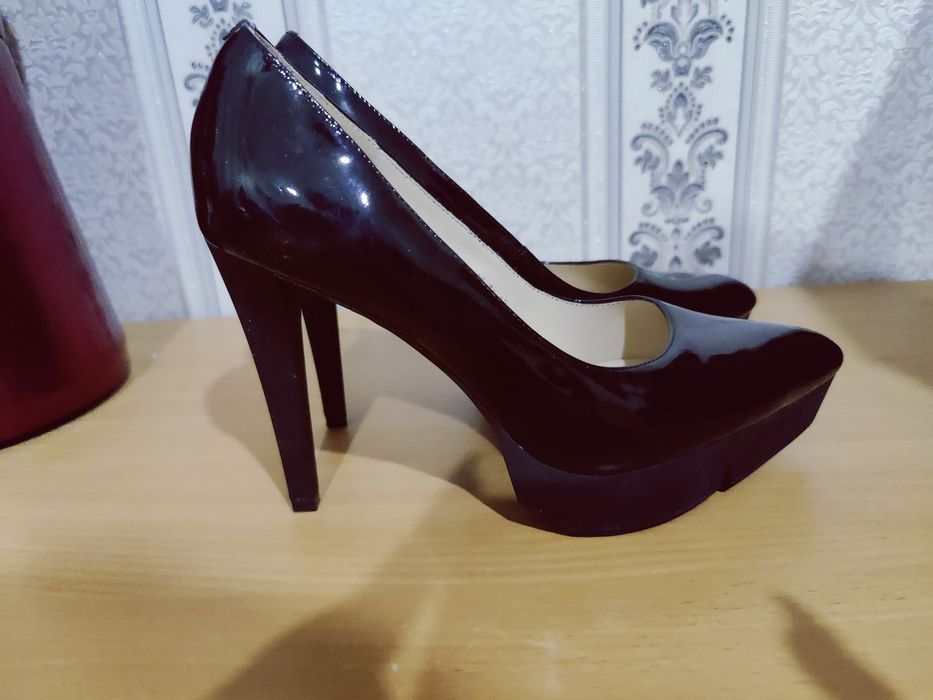 Туфли лакированные
