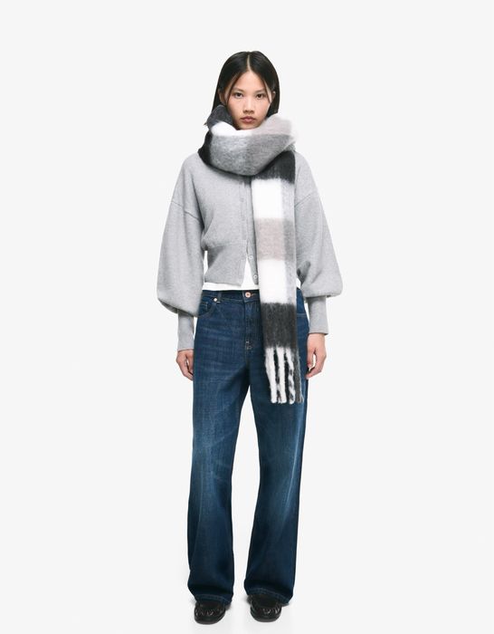 Каринан шал Bershka