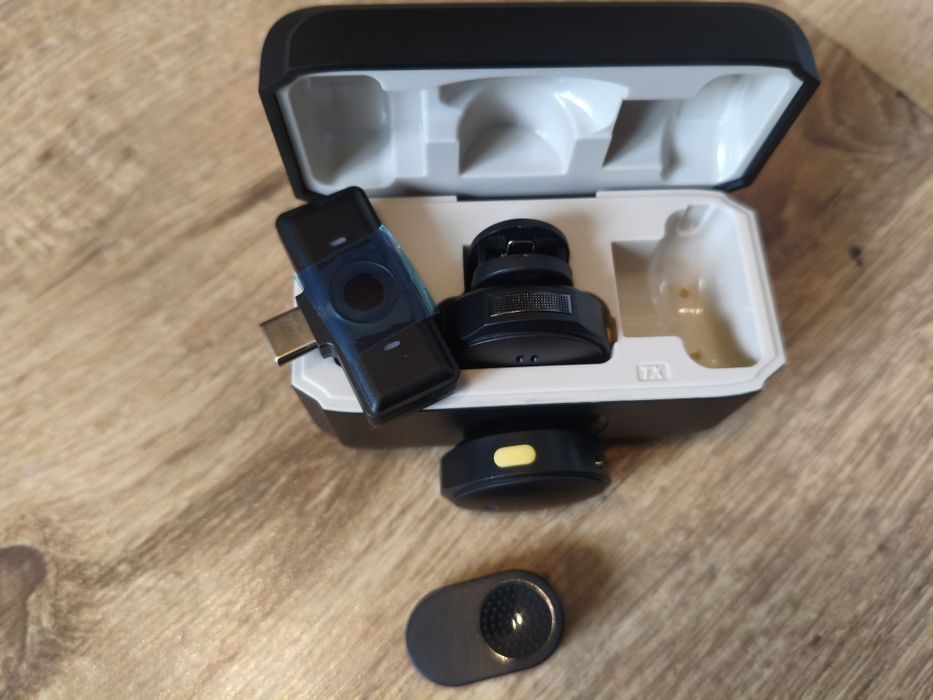 Микрофони за Андроид с Bluetooth комплект в зарядна кутия 2бр.