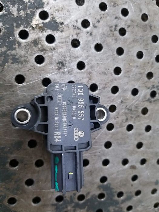 Senzor impact vw polo 6r 1q0955557