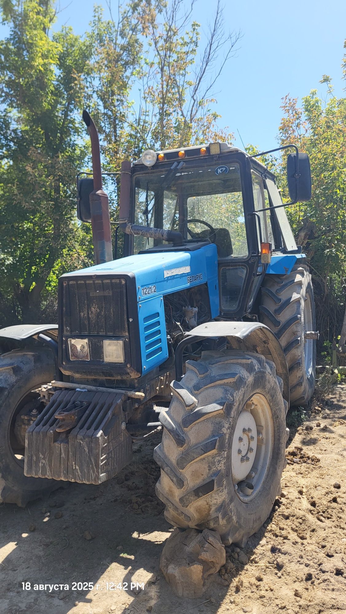 Трактор Беларус 1221.2