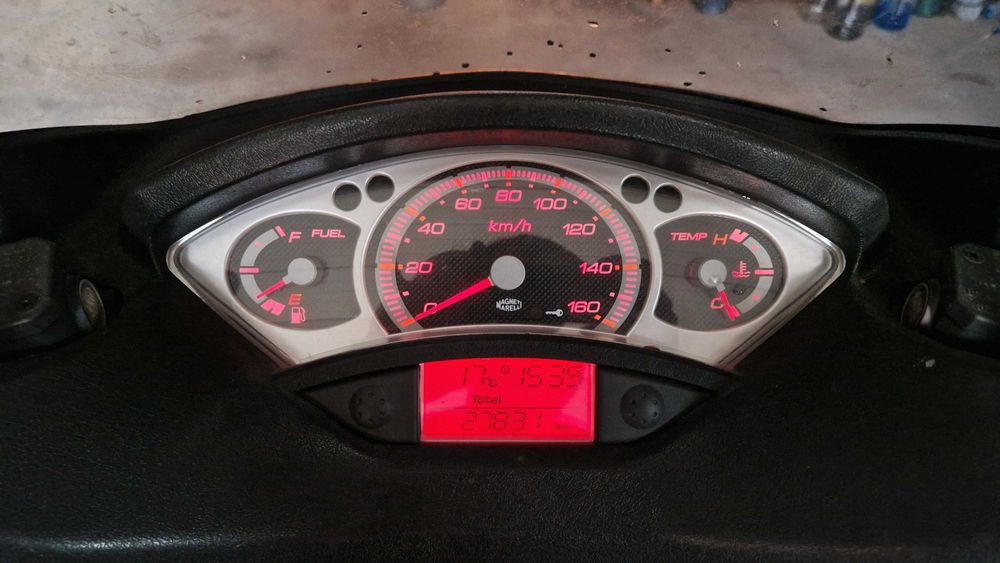 Yamaha x-max 250