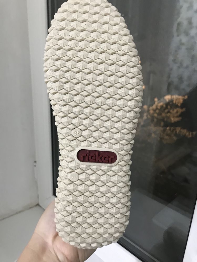 Новые сапожки Rieker 36 р-р на цигейке