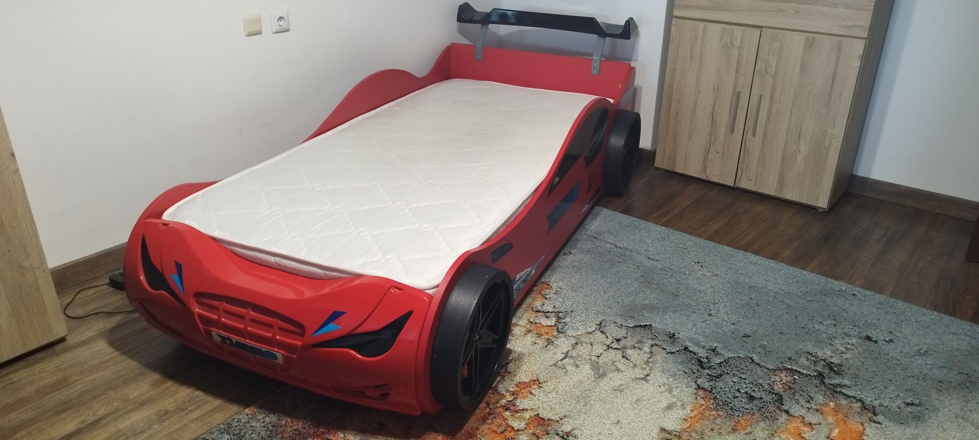 Легло кола TURBO