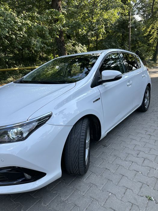 Toyota Auris Hybrid 1.8-2017 provenienta Austria cu 114000 km REALI‼️