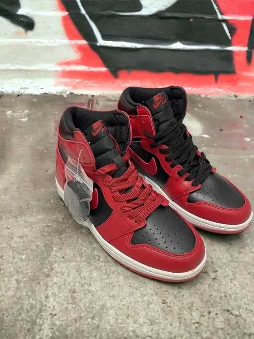 Adidasi Nike Jordan 1 High Varsity Red / Calitate Premium