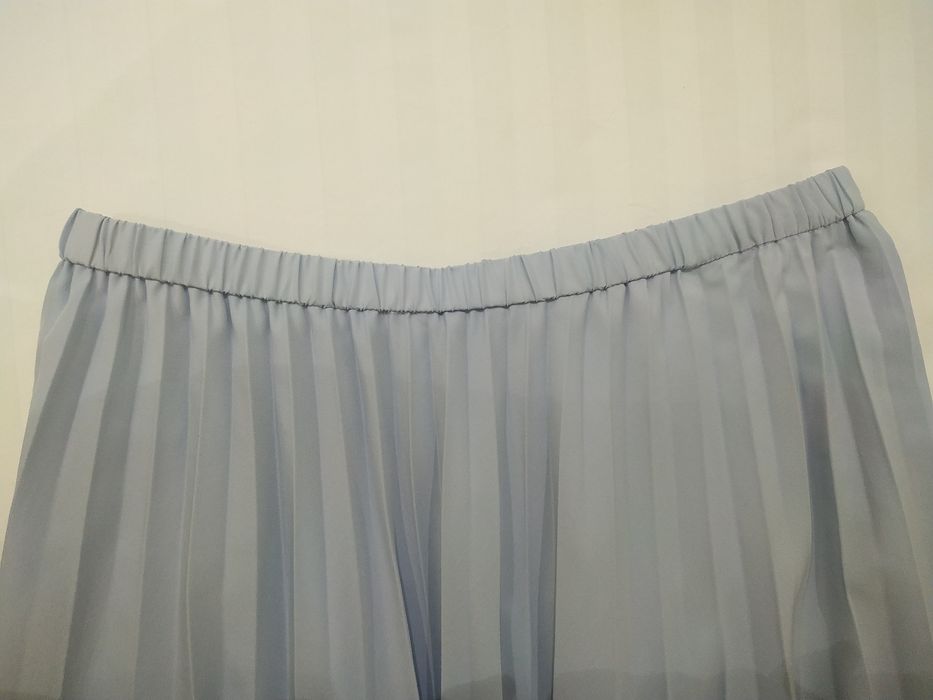 Длинная плиссированная юбка, Uniqlo