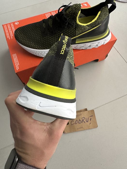 Nike Infinity Run Flyknit Sonic Yellow