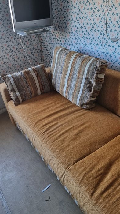 Продам диван б/у