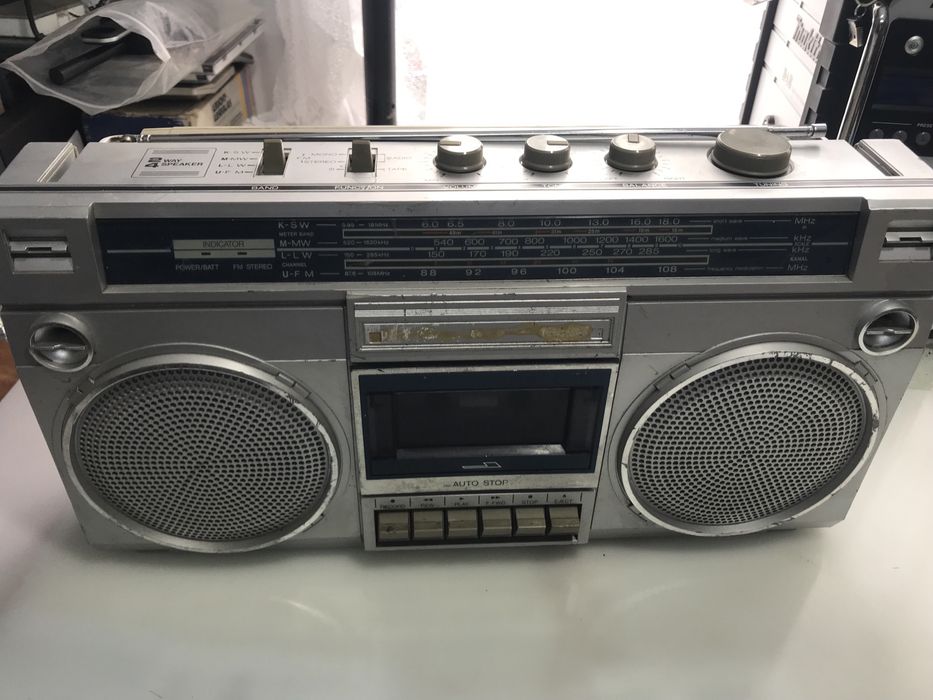 Radiocasetofoane de colecție, vând.