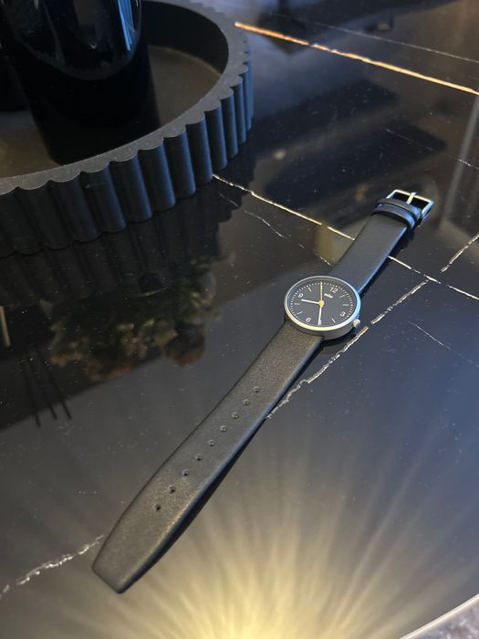 Vand ceas Braun editie limitata  seria BN0281BKMHBKL cadran negru