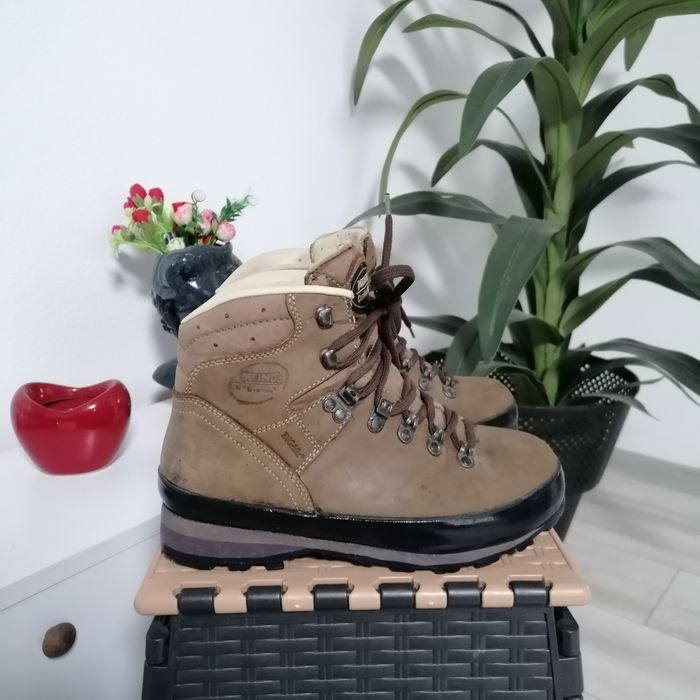 Ghete damă drumeție, munte, Meindl