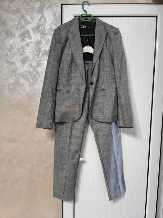 Костюми на Луси много запазени