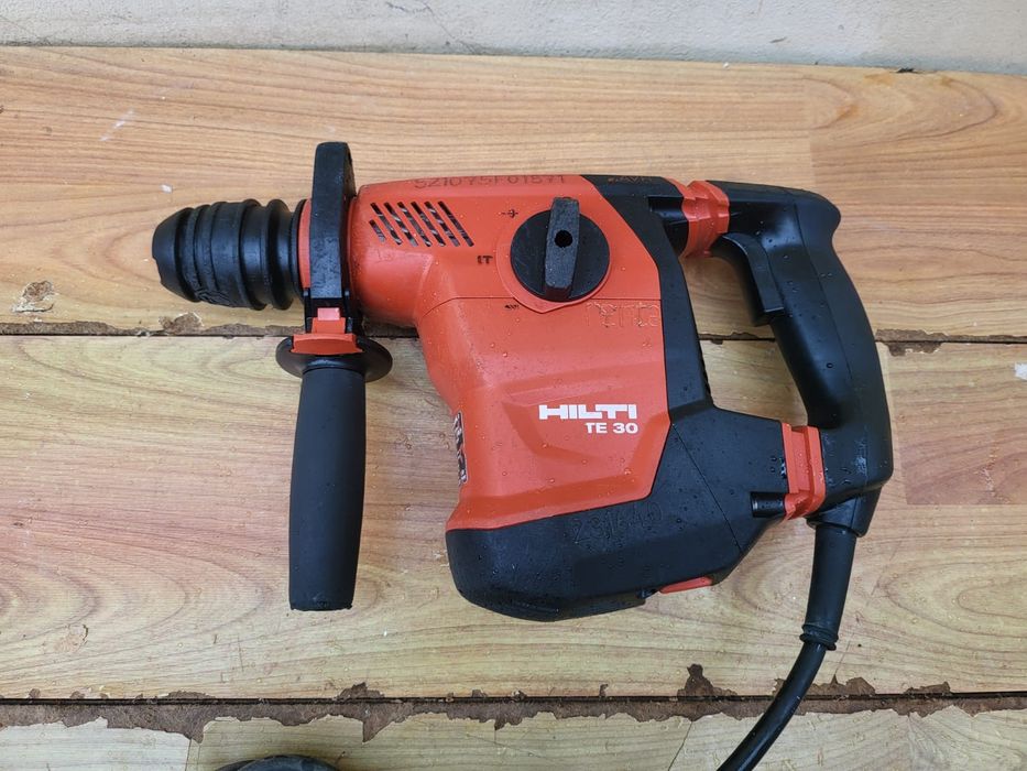 Ciocan rotopercutor Hilti TE 30  AVR