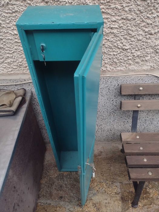 Каса за оръжие ловно с отделен отсек за боеприпаси с комплект ключове