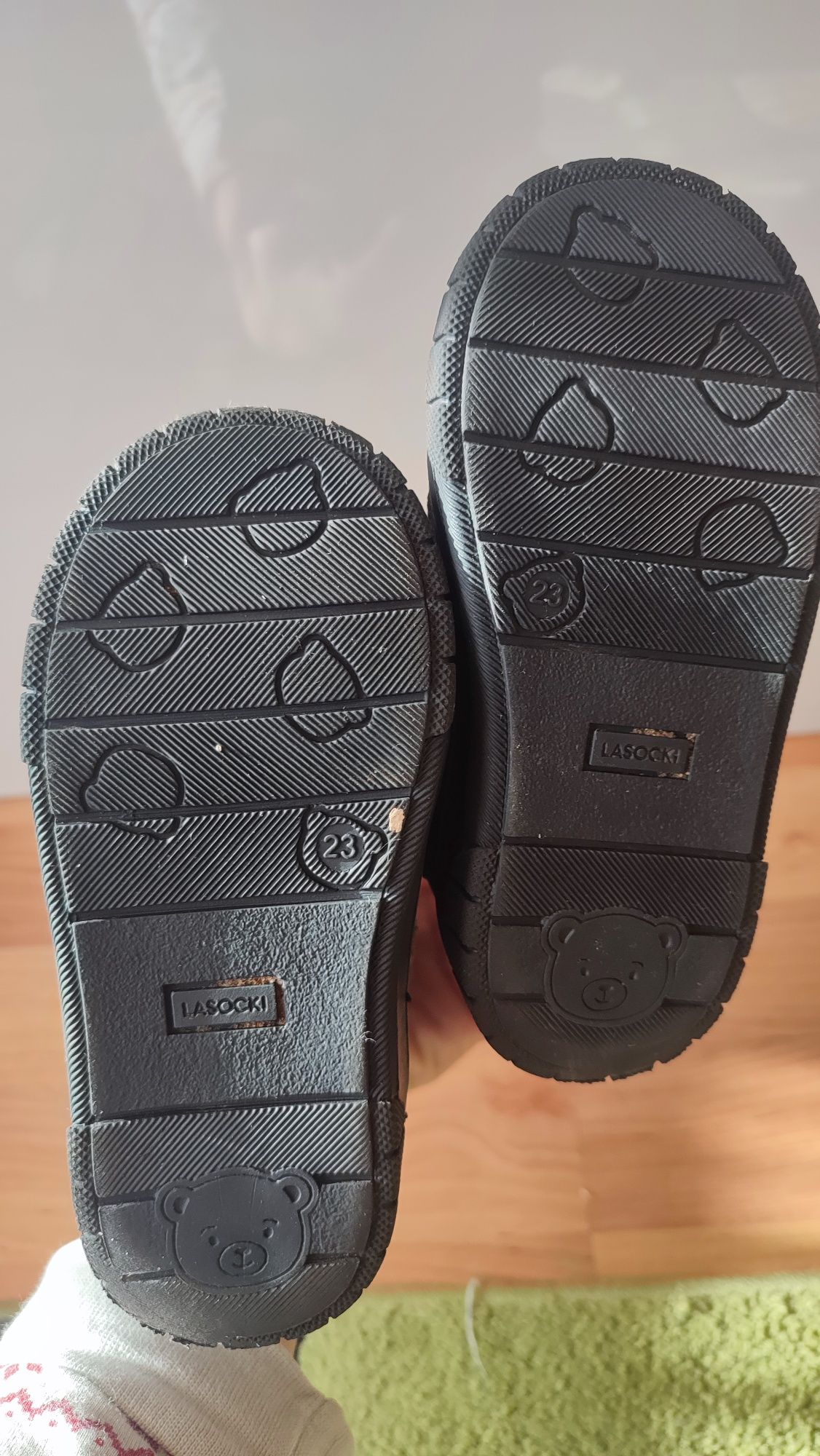 Продавам детски боти номер 23 Lasocki