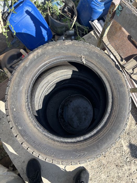 Продам шины 185/65/R15