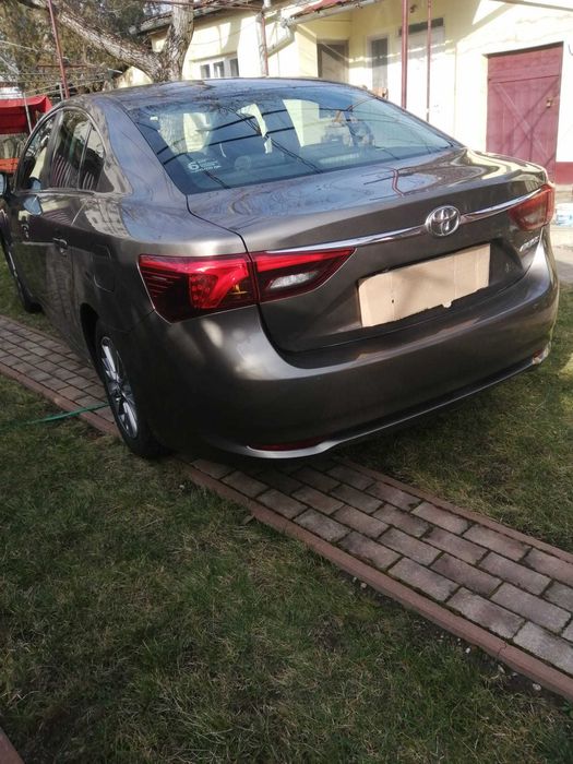 Toyota Avensis 1,8 benzina