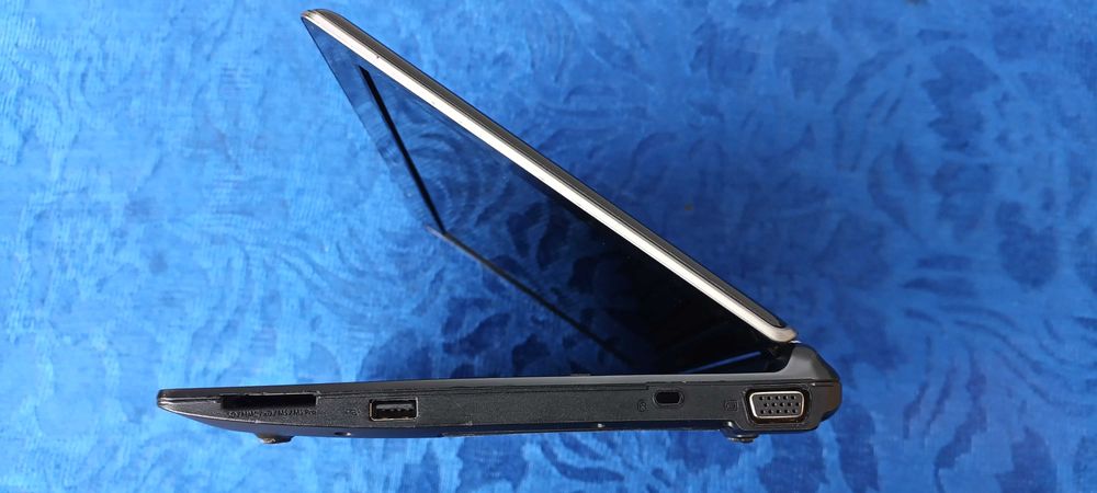 *Notebook | Packard Bell 11.6 inci ZA3 | mini laptop functional