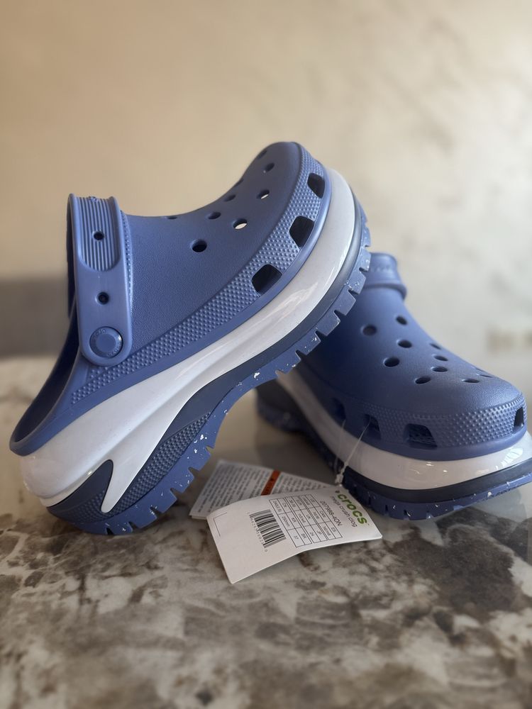 Нови чехли Crocs