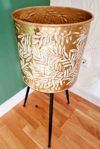 Ghiveci metalic mare auriu cu frunze in relief inaltime 66cm