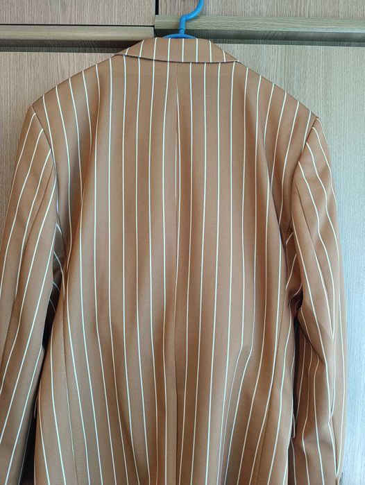 Preț simbolic: Vând costum bărbătesc 2 piese mărimea 50