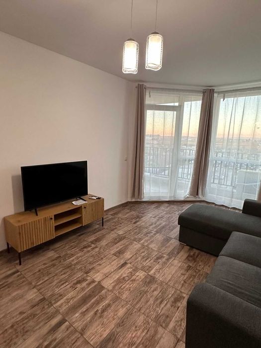 Дава се под наем Двустаен апартамент в Бургас, Изгрев - 70 кв.м за 600 € - Снимка #1