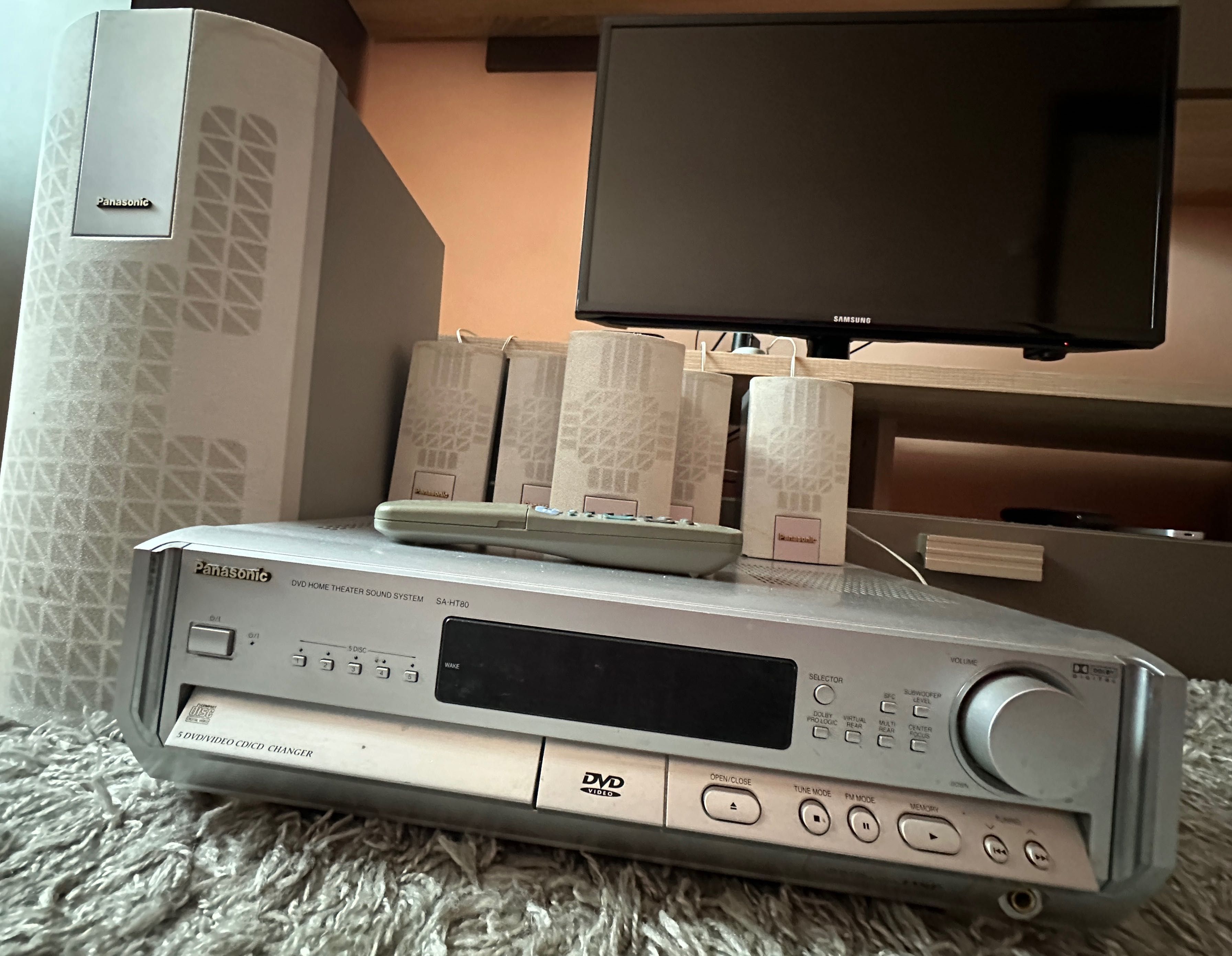 DVD Home Theater 5.1 Panasonic SA-HT80