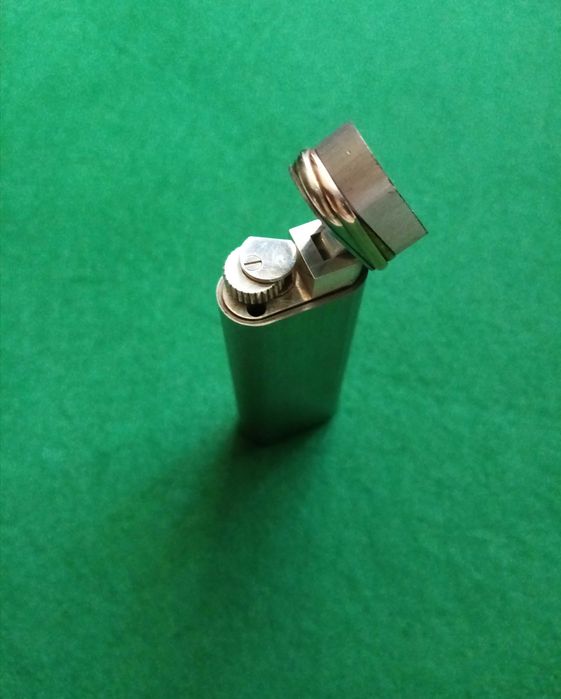 Brichetă Cartier Paris model Trinity autentică aur18k