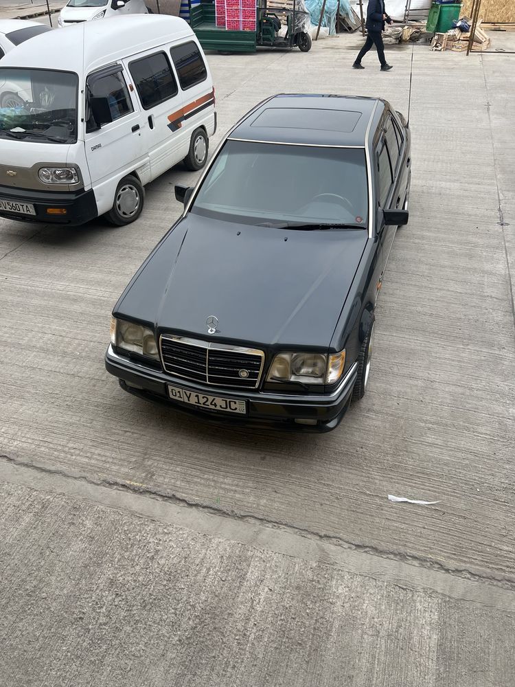 Mercedes-benz W124 e320